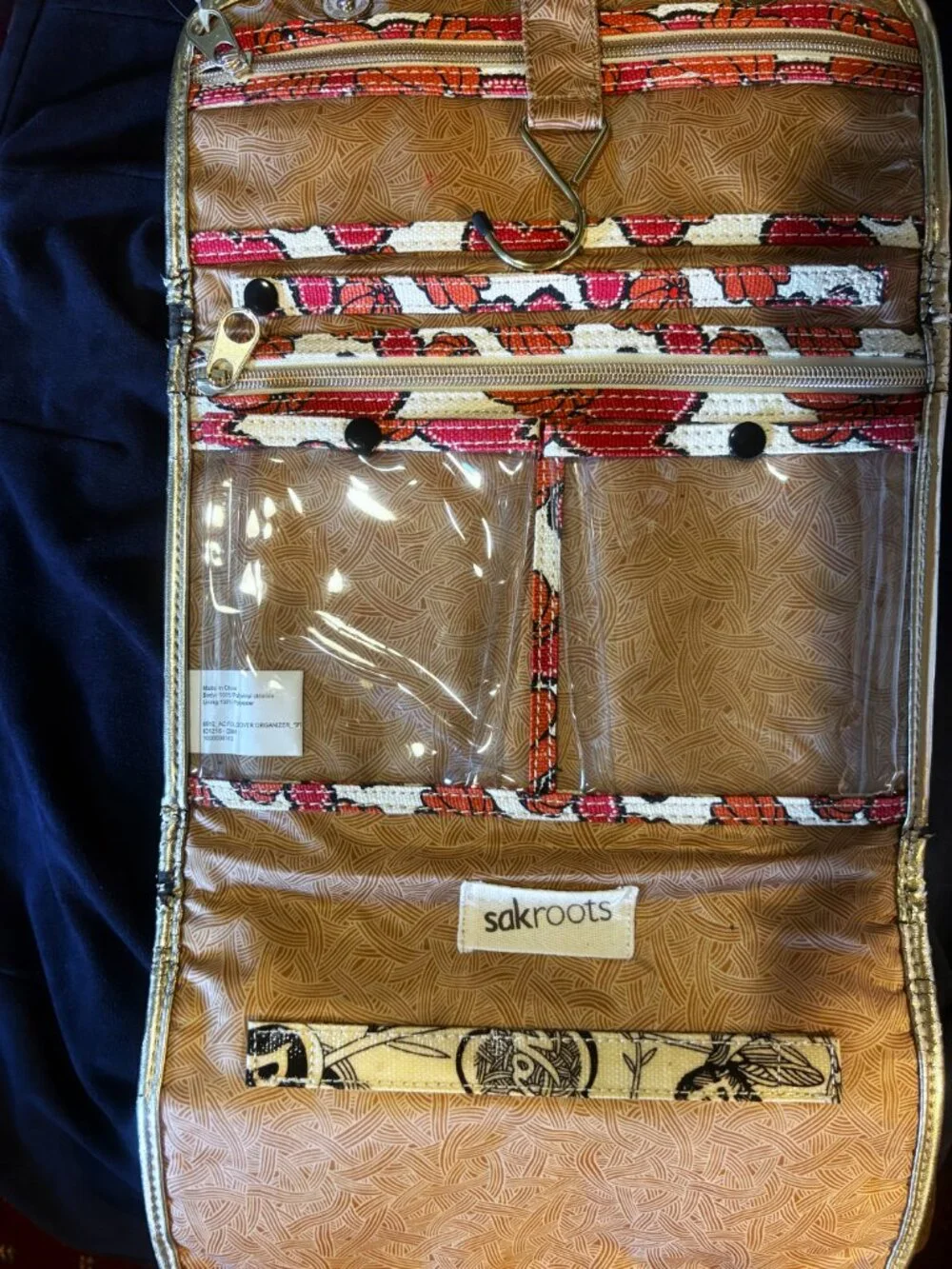 Sakroots Jewelry Accessory Hanger bag Red Cord & Wooden beads NWT